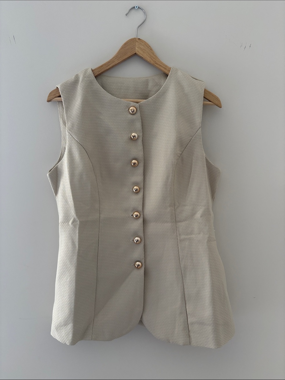 Sleeveless Textured Cream Button-Front Vest